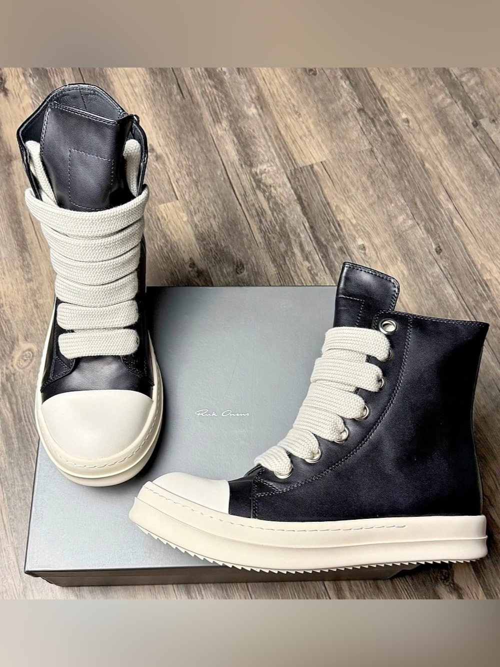 Rick Owens Jumbo Lace Megalace Jumbo Bumper Sneaks Black & White